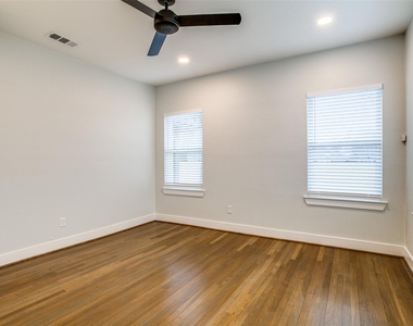 619 Pembroke Avenue - Photo Thumbnail 18