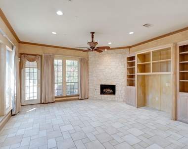 7012 Shalimar Court - Photo Thumbnail 11