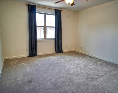 1421 Middleton Street - Photo Thumbnail 17