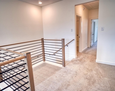 1421 Middleton Street - Photo Thumbnail 16