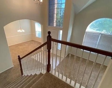 4437 Ridge Point Lane - Photo Thumbnail 11