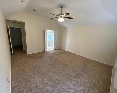 4437 Ridge Point Lane - Photo Thumbnail 13