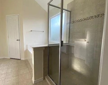 4437 Ridge Point Lane - Photo Thumbnail 16