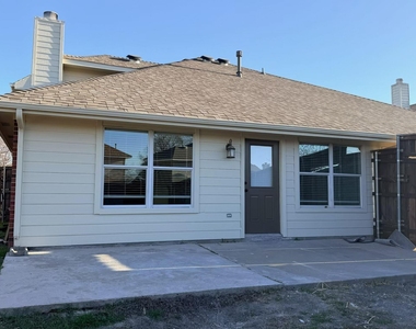 1513 Timber Ridge Drive - Photo Thumbnail 3