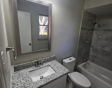 1306 Holt Avenue - Photo Thumbnail 3