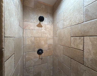 418 Newberry Street - Photo Thumbnail 10