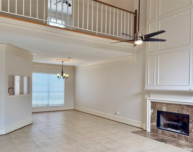 418 Newberry Street - Photo Thumbnail 3