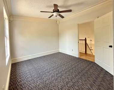 418 Newberry Street - Photo Thumbnail 16