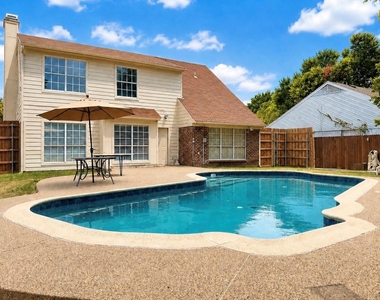 418 Newberry Street - Photo Thumbnail 1