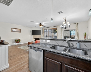 363 Teague Drive - Photo Thumbnail 9