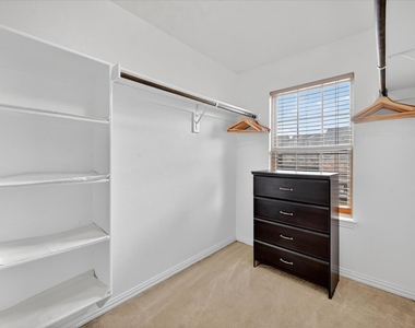 363 Teague Drive - Photo Thumbnail 17