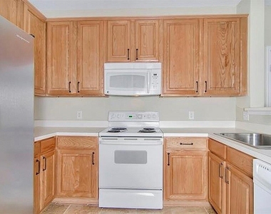 8409 Island Court - Photo Thumbnail 8