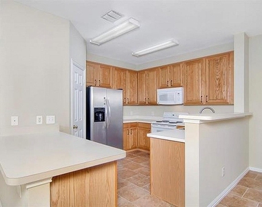 8409 Island Court - Photo Thumbnail 6