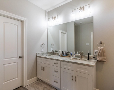 328 Evening Shade Lane - Photo Thumbnail 17