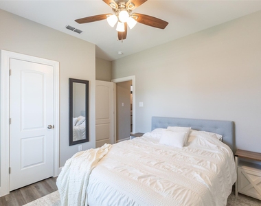 328 Evening Shade Lane - Photo Thumbnail 19