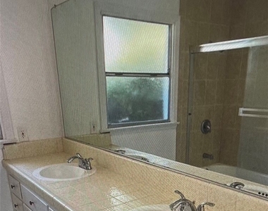1385 Belhaven - Photo Thumbnail 8