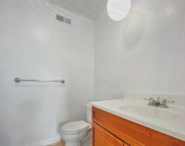 1385 Belhaven - Photo Thumbnail 7
