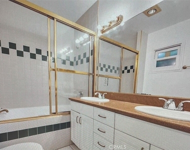 1385 Belhaven - Photo Thumbnail 5
