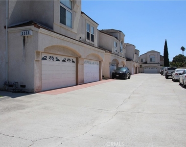 3326 W Orange - Photo Thumbnail 1