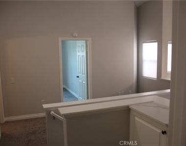 3326 W Orange - Photo Thumbnail 12