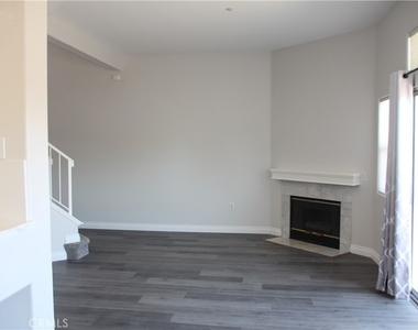 3326 W Orange - Photo Thumbnail 8