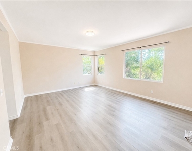 29621 Troon Court - Photo Thumbnail 12