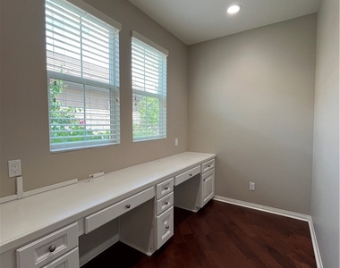 2884 Bella Court - Photo Thumbnail 25