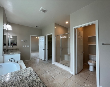 2884 Bella Court - Photo Thumbnail 43
