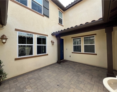 2884 Bella Court - Photo Thumbnail 4