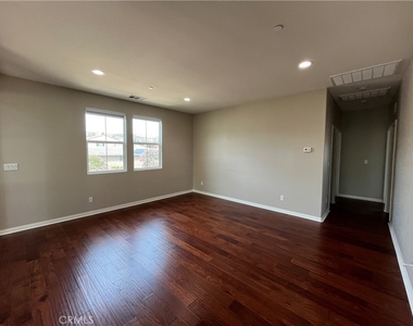 2884 Bella Court - Photo Thumbnail 44