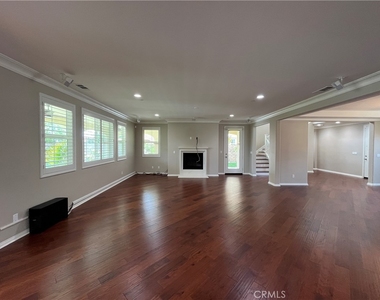 2884 Bella Court - Photo Thumbnail 17