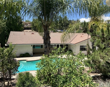 282 Summit Road - Photo Thumbnail 1