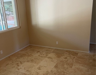 282 Summit Road - Photo Thumbnail 11