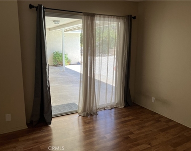 282 Summit Road - Photo Thumbnail 16