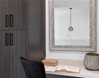 11858 W Flower Lane - Photo Thumbnail 27