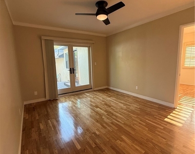 18240 Rayen Street - Photo Thumbnail 11