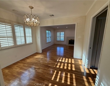 18240 Rayen Street - Photo Thumbnail 5