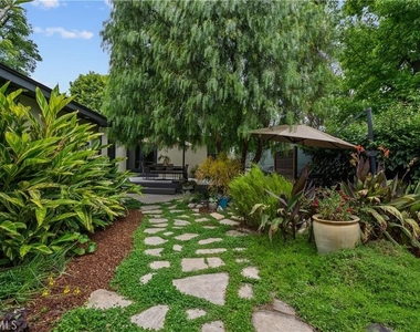 18240 Rayen Street - Photo Thumbnail 19