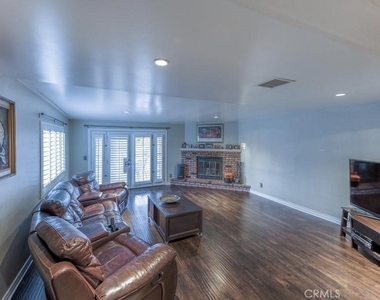 14377 Germain Street - Photo Thumbnail 4