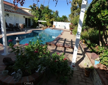 5920 Carell - Photo Thumbnail 25