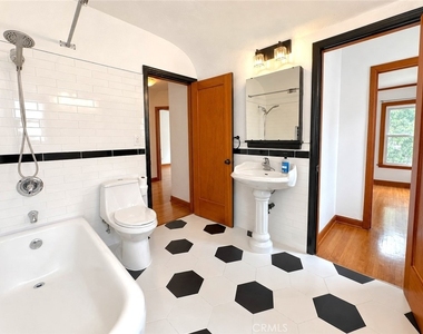6622 W 6th - Photo Thumbnail 12