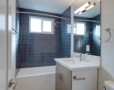 2118 Manhattan Beach Boulevard - Photo Thumbnail 11