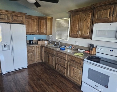 5180 Colorado River Road - Photo Thumbnail 5