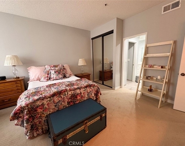 2567 Plaza Del Amo - Photo Thumbnail 21