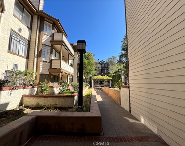 2567 Plaza Del Amo - Photo Thumbnail 14