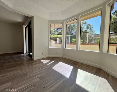 2567 Plaza Del Amo - Photo Thumbnail 2