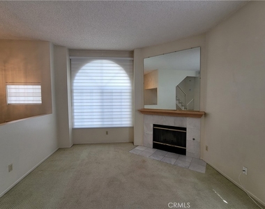 15854 Jupiter Place - Photo Thumbnail 6