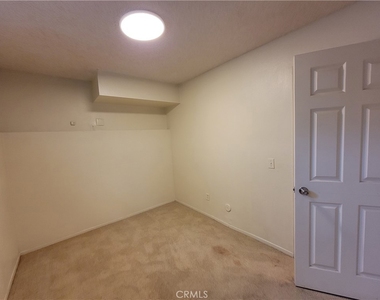 15854 Jupiter Place - Photo Thumbnail 33
