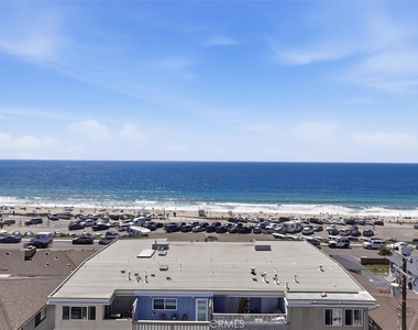320 Paseo De La Playa #e - Photo Thumbnail 7