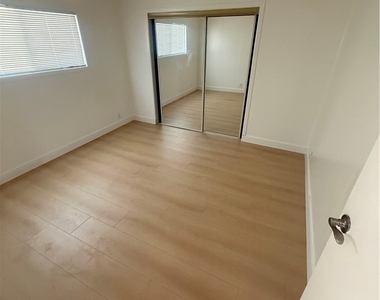 112 Aliso - Photo Thumbnail 5
